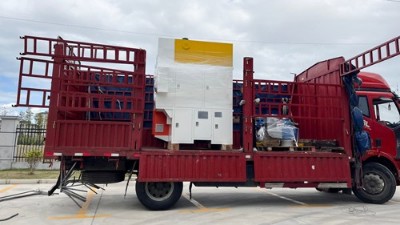 【噴膠機發(fā)貨】PZ20型自動噴膠機發(fā)往廣東開平的汽車配件客戶