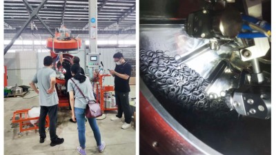 無錫汽車密封件客戶到訪，驗收自動滾噴機(jī)PR90