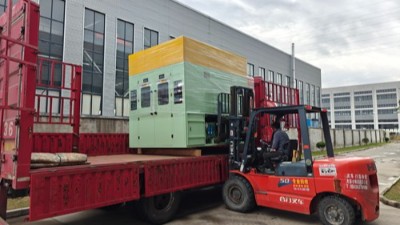 又雙叒發(fā)貨！汽車橡膠減震老客戶超愛的噴膠機